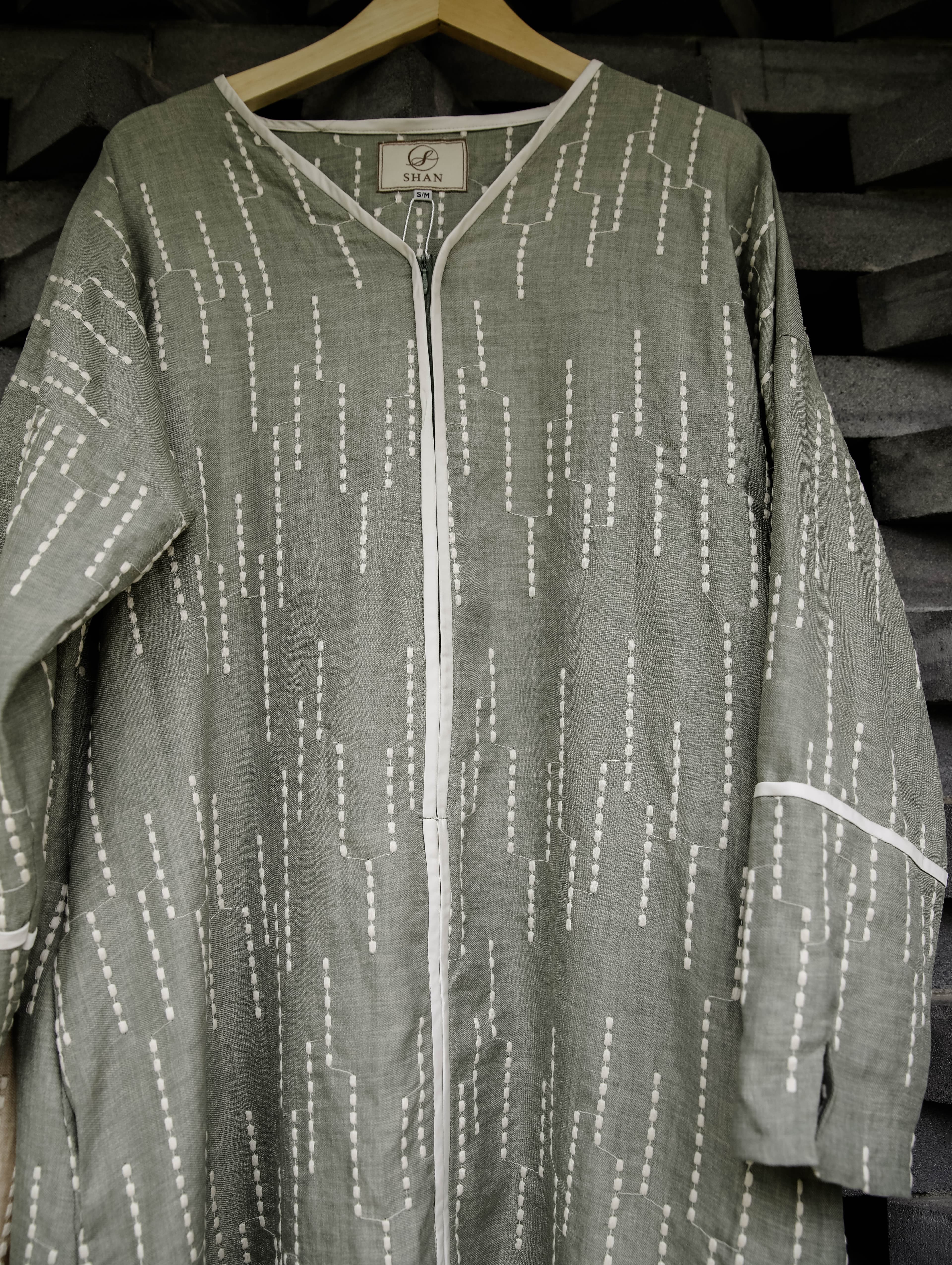 The Textured Abaya — view 5