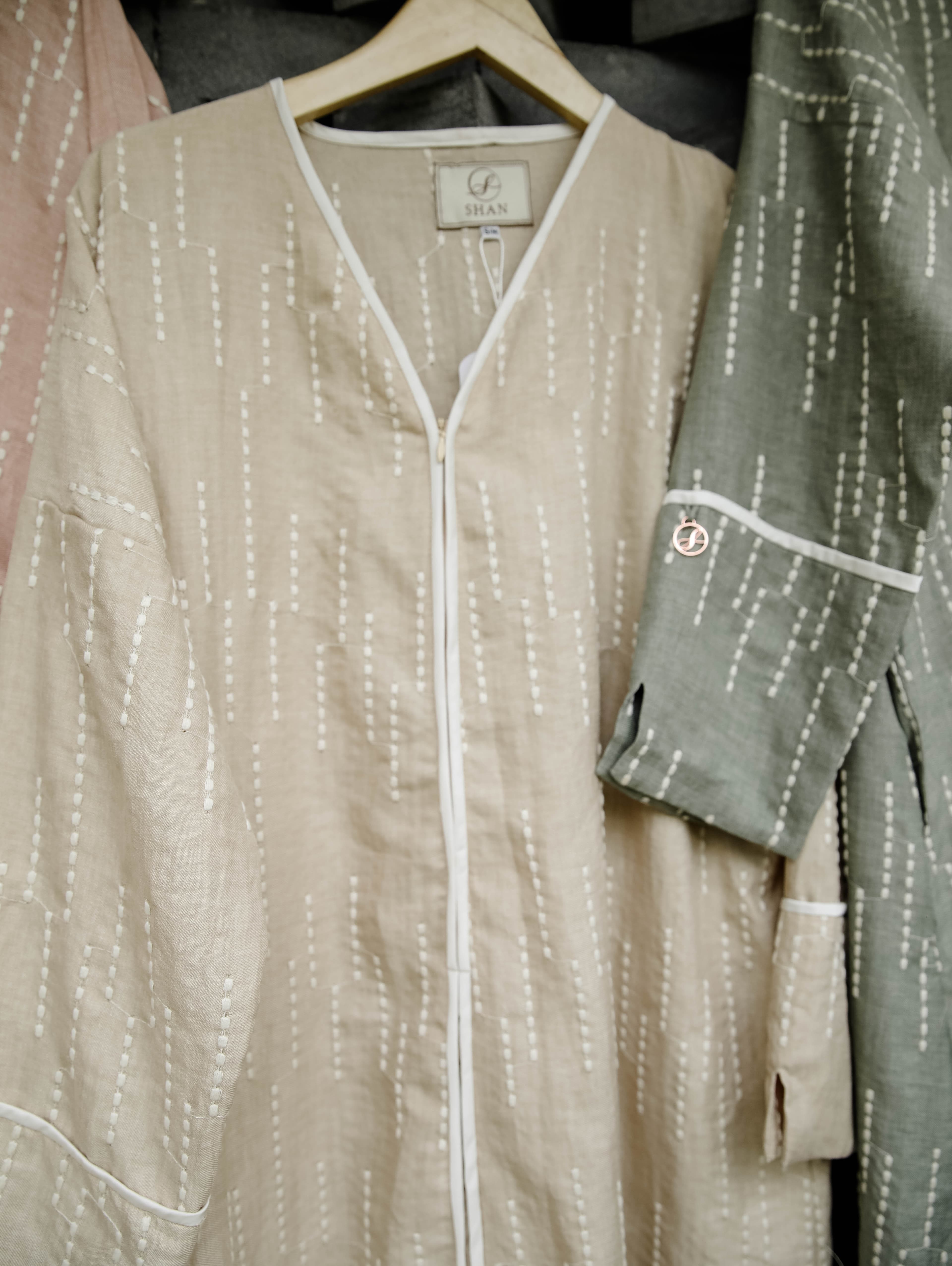 The Textured Abaya — view 4